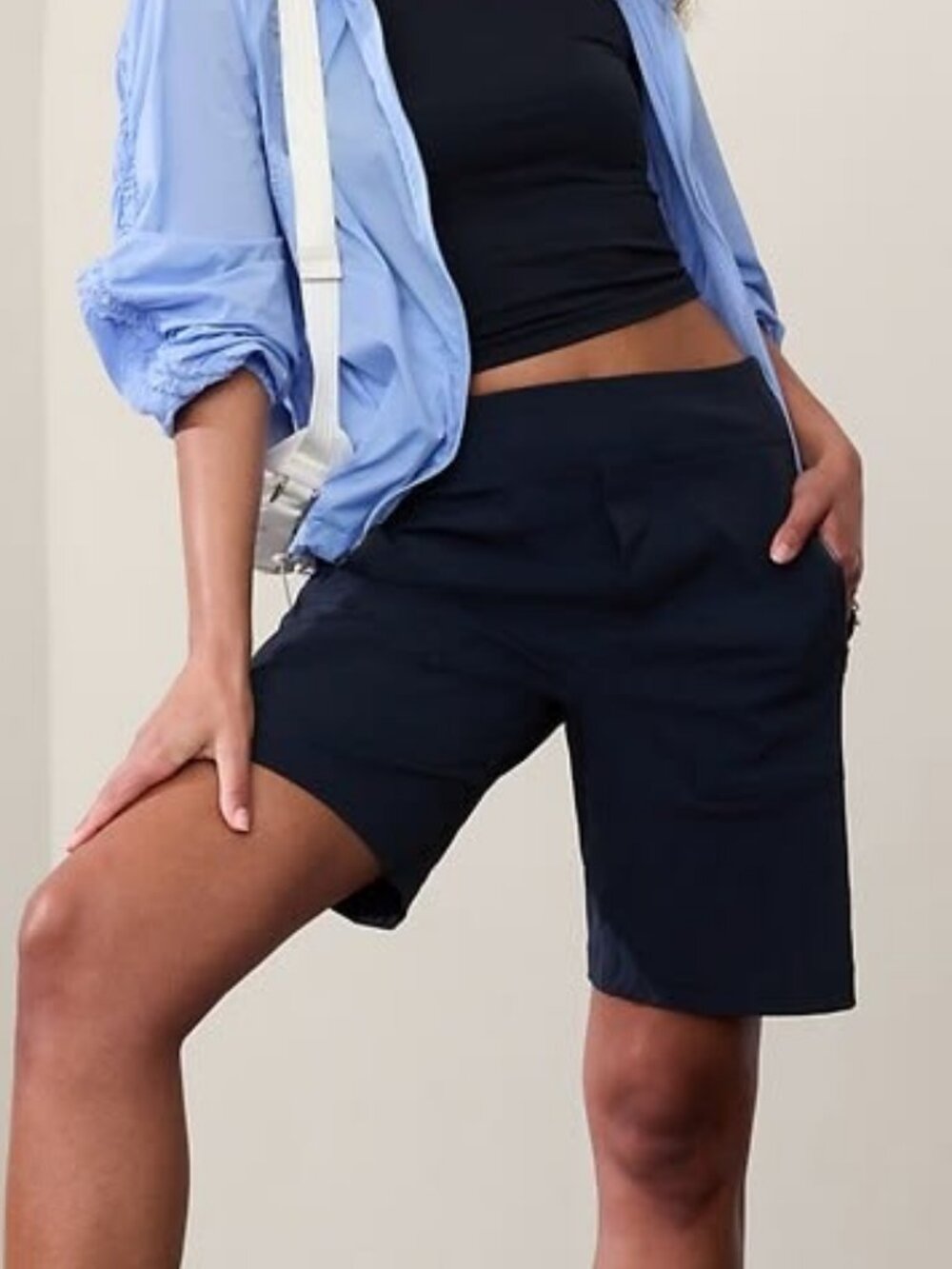 Athleta Women's Trekkie North Mid Rise Bermuda Short in Black Size 6